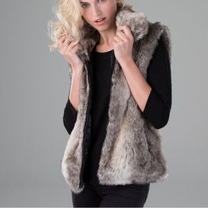 Surell 100% Rabbit Fur Vest - grey colouring - Sz small - zipper front